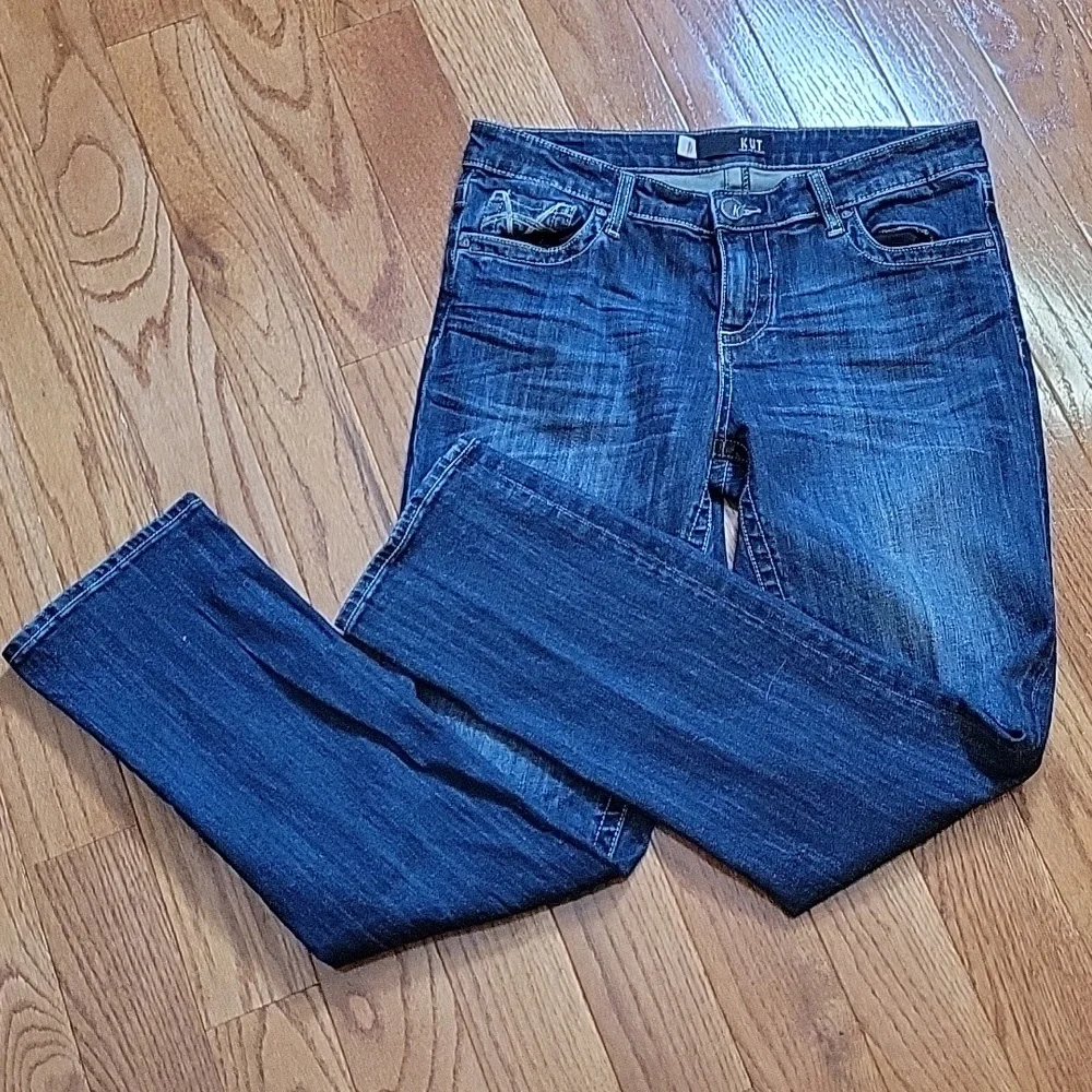 KUT From the Kloth Straight leg jeans sz 8
